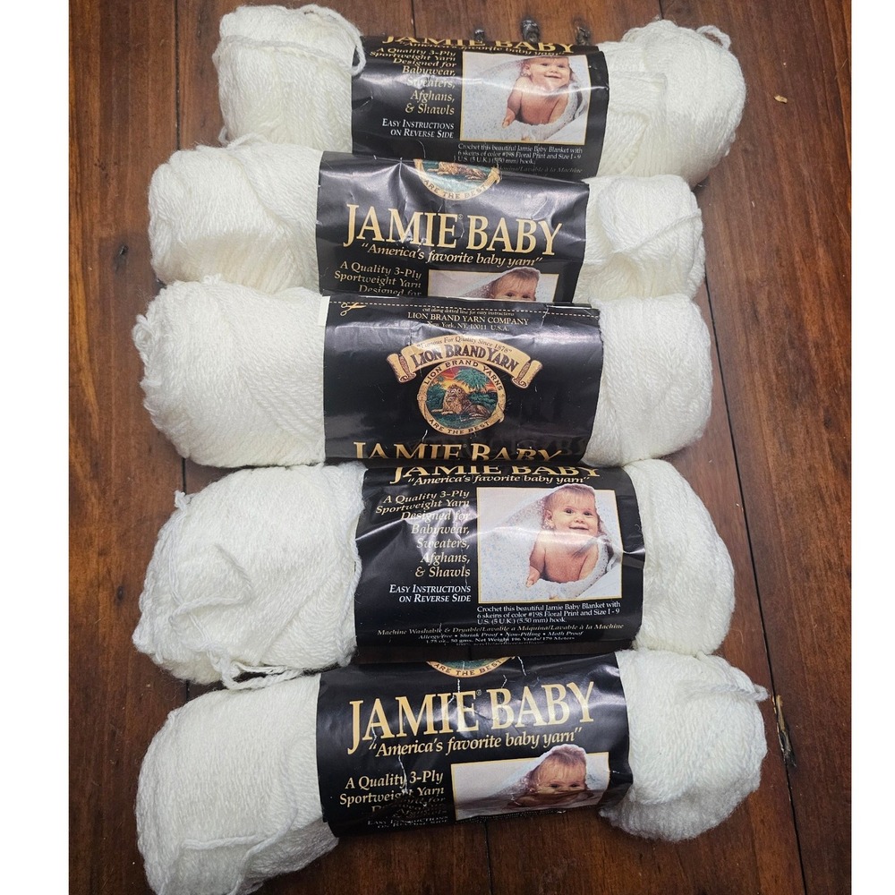Lion Brand Jamie Baby Yarn 200 White 3-Ply Sportweight 100% Acrylic 5 Skeins Lot